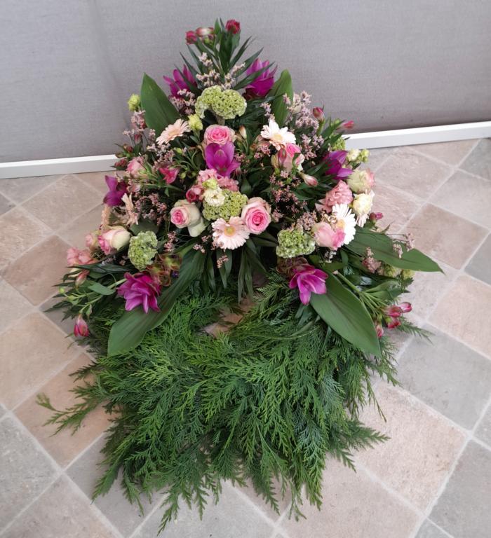 Krans klassisk stil med grøn bund