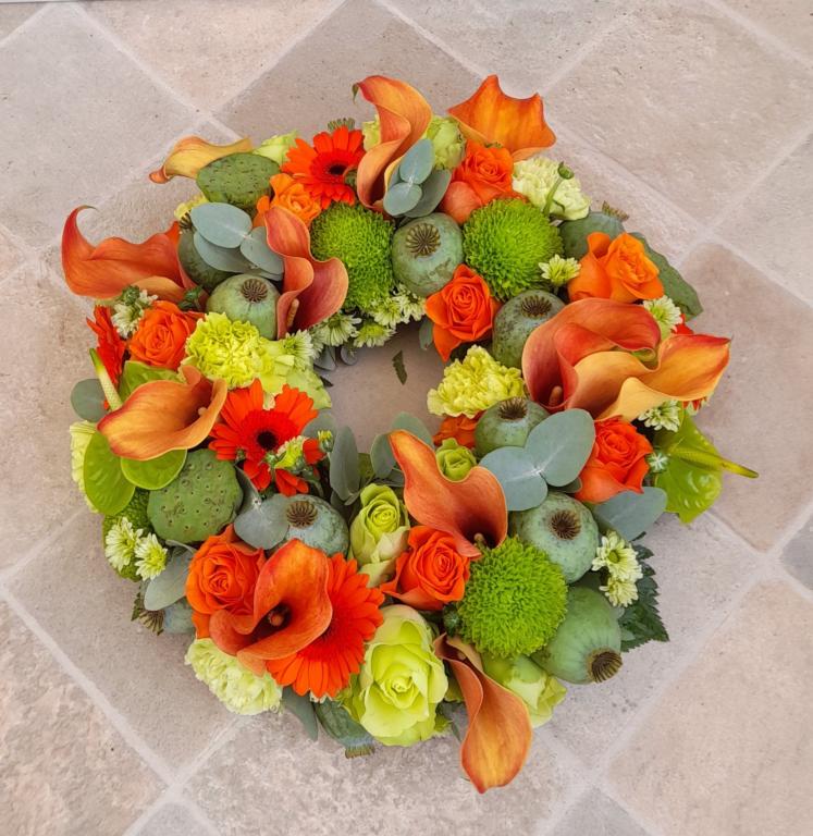 Krans rundpynt. Blomsterpigens farvevalg